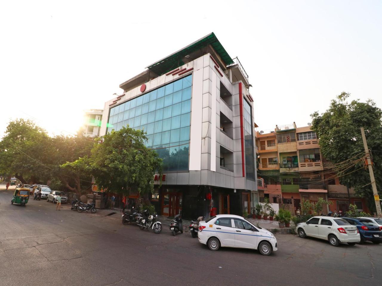 Oyo 2705 Hotel Preet Palace Yeni Delhi Dış mekan fotoğraf